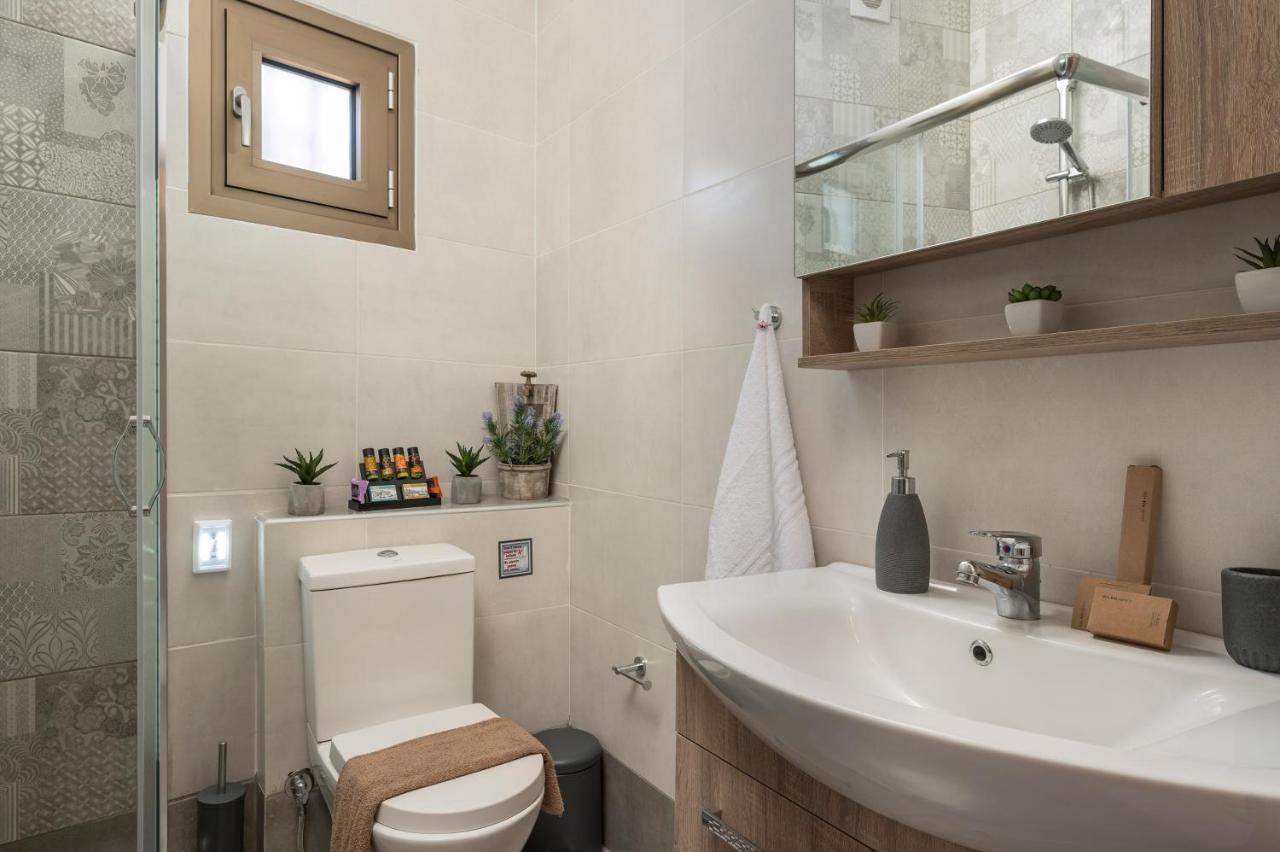 Floral Beach Apt With Lux Extras & Special Treats Kolymbari Dış mekan fotoğraf